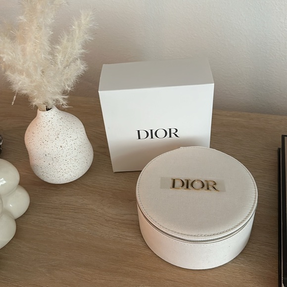 Dior Limited Edition Vanity - Picture 2 of 10